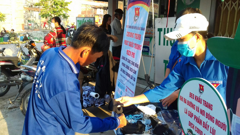 deo khau trang  2.jpg